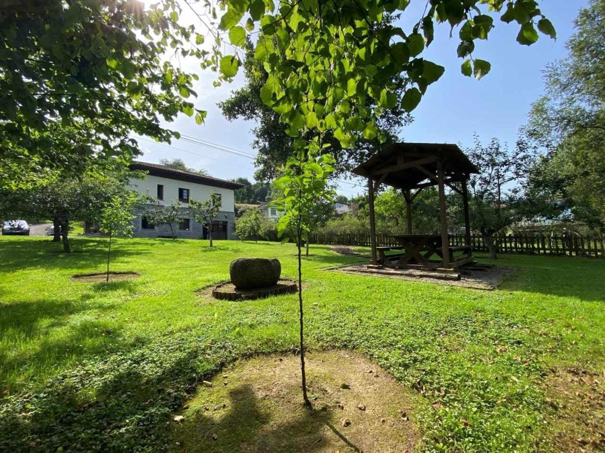 Casa De Los Carpinteros Arriondas Exterior photo